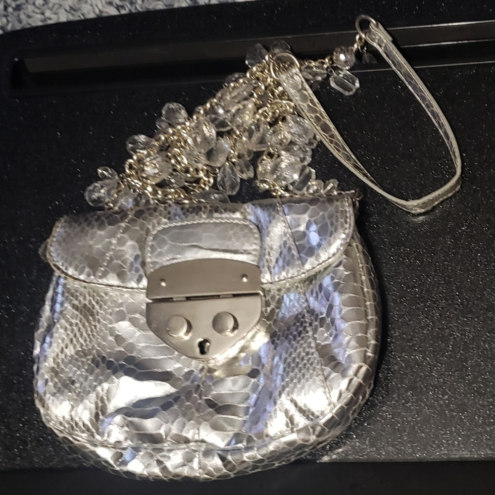 Beautiful one of a kind GEM ๐ of a Purse! - Picture 16 of 16